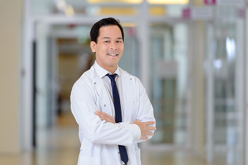 Dr. med. Timo Phung, Chefarzt des Instituts für Diagnostische und Interventionelle Radiologie, Neuroradiologie am Klinikum Bremerhaven-Reinkenheide (Foto: Antje Schimanke)