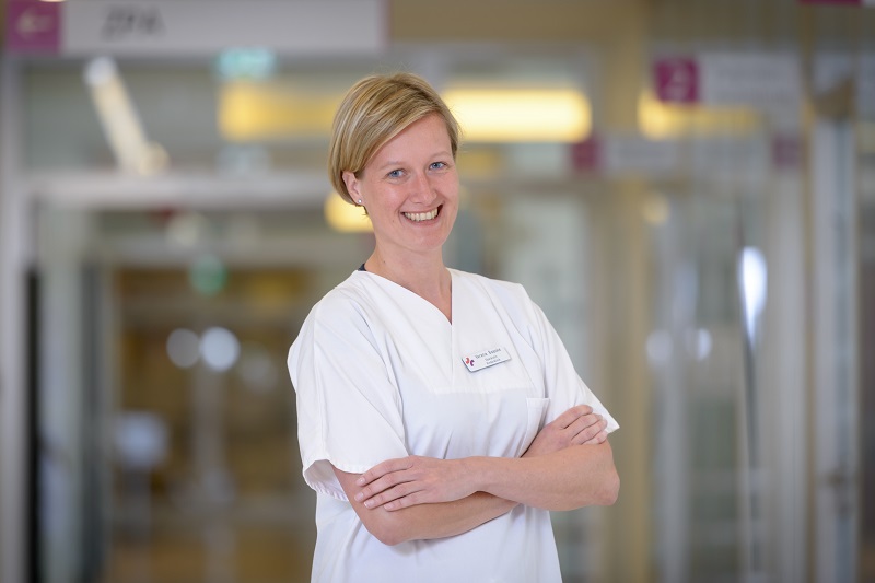 Verena Baaske, Oberärztin in der Klinik für Kinder- und Jugendmedizin am Klinikum Bremerhaven-Reinkenheide (Foto: Antje Schimanke) Verena Baaske, Oberärztin in der Klinik für Kinder- und Jugendmedizin am Klinikum Bremerhaven-Reinkenheide (Foto: Antje Schimanke)