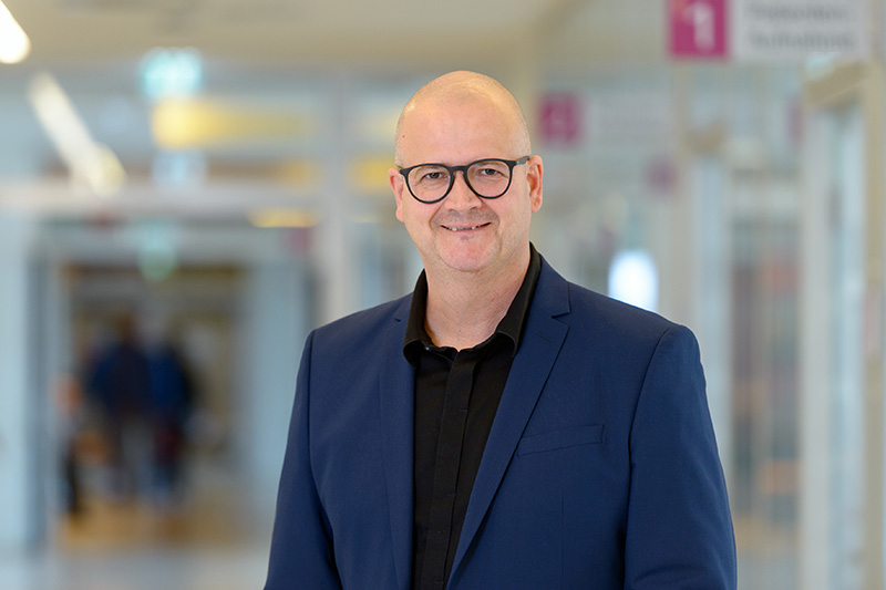 Dr. med. Thomas Brin, Ärztlicher Leiter und Facharzt in der Praxis für Chirurgie im Medizinischen Versorgungszentrum am Klinikum Bremerhaven-Reinkenheide (Foto: Antje Schimanke)