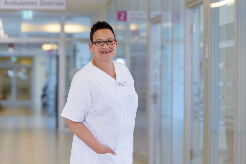 Susanne Coordes, Krankenschwester und Leitung der Station 10C am Klinikum Bremerhaven-Reinkenheide (Foto: Antje Schimanke) Susanne Coordes, Krankenschwester und Leitung der Station 10C am Klinikum Bremerhaven-Reinkenheide (Foto: Antje Schimanke)