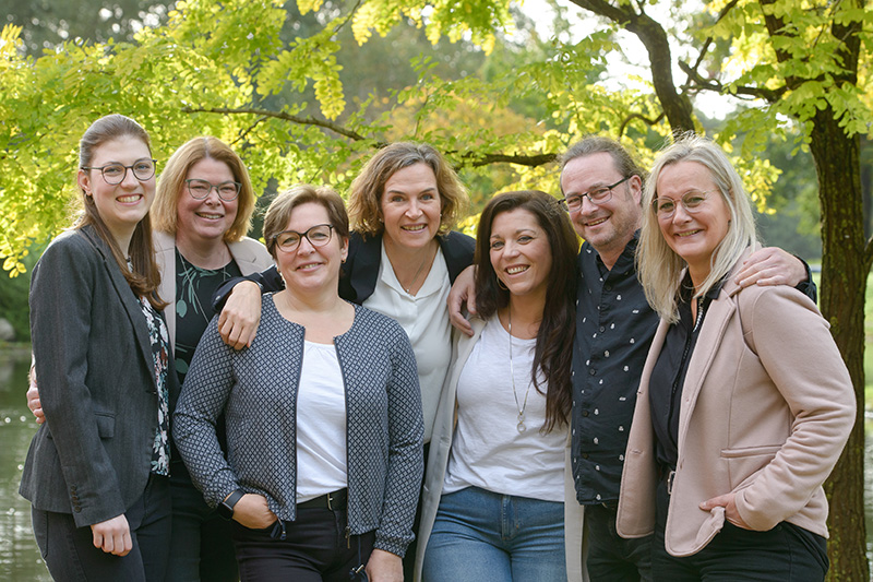 Gruppenfoto des Teams Entlassmanagement am Klinikum Bremerhaven-Reinkenheide (Foto: Antje Schimanke)