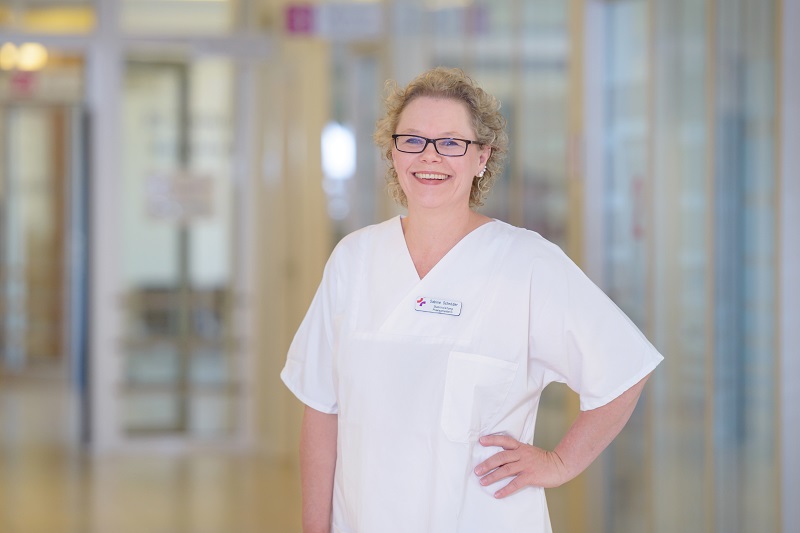 Sabine Schröder, Krankenschwester und Leitung 10A in der Klinik für Gastroenterologie, Pneumologie, Onkologie, Diabetologie am Klinikum Bremerhaven-Reinkenheide (Foto: Antje Schimanke)