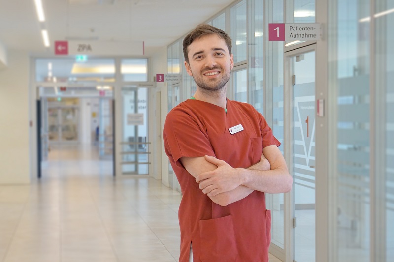 Ivan Simic, Arzt / Weiterbildungsassistent in der Sektion Nephrologie und Dialyse der Klinik für Kardiologie am Klinikum Bremerhaven-Reinkenheide (Foto: Antje Schimanke)