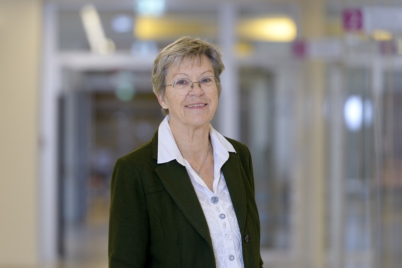 Ulrike Weichert, ehrenamtliche Patientenfürsprecherin am Klinikum Bremerhaven-Reinkenheide (Foto: Antje Schimanke) Ulrike Weichert, ehrenamtliche Patientenfürsprecherin am Klinikum Bremerhaven-Reinkenheide (Foto: Antje Schimanke)