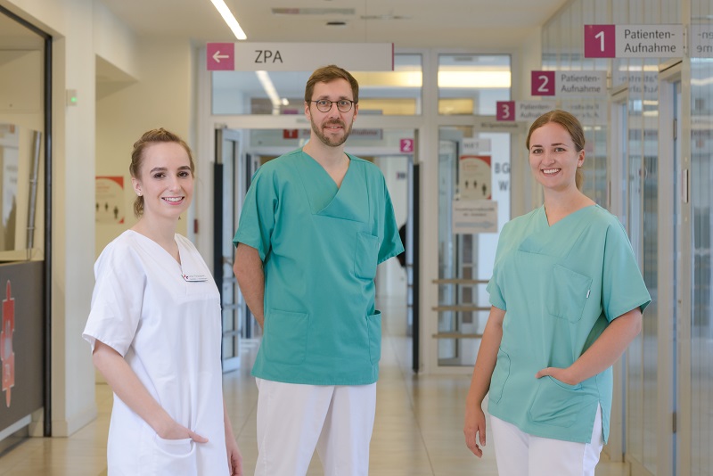 Die Koordinatoren des Projektes Magnet4Europe: von links nach rechts Luisa Forquignon, Patrick Focken, Jenny Wiebe Die Koordinatoren des Projektes Magnet4Europe: von links nach rechts Luisa Forquignon, Patrick Focken, Jenny Wiebe